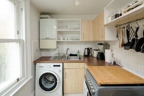 Apartment | Private kitchen