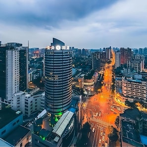 Exterior - Atour S Hotel Wenshu Yuan MonasterySubway Station, Chunxi Road (Chengdu)
