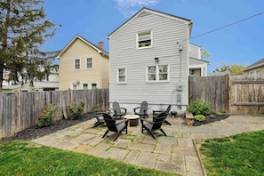 Terrace/patio - Quaint Royal Cottage @ Historic Leesburg (Leesburg)