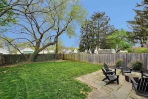 Terrace/patio - Quaint Royal Cottage @ Historic Leesburg (Leesburg)