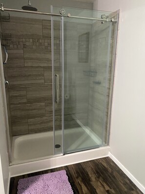 Shower, bidet, towels, soap