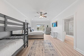 5 bedrooms, desk, iron/ironing board, free WiFi