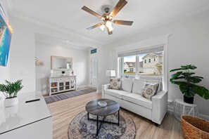 Smart TV, books, offices