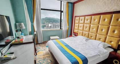 Zhenkang Loisse International Hotel