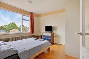 2 Schlafzimmer, Bügeleisen/Bügelbrett, WLAN, Bettwäsche