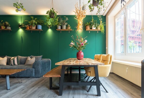 Living area - Mue Cubes - Capsule Hotel (Basel)