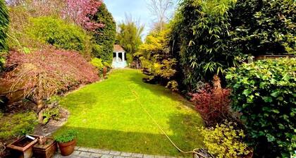 Luxury Central Hale Living