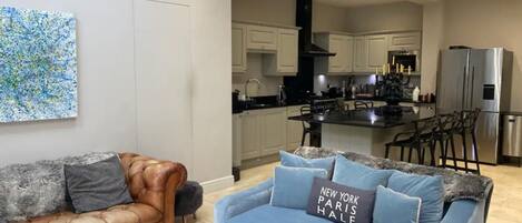 House | Living area | TV, fireplace