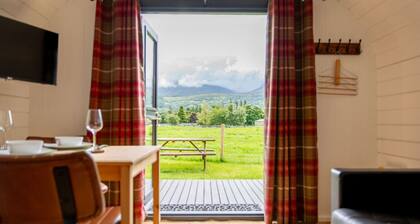 Carn Mor Dearg Pod in Fort William