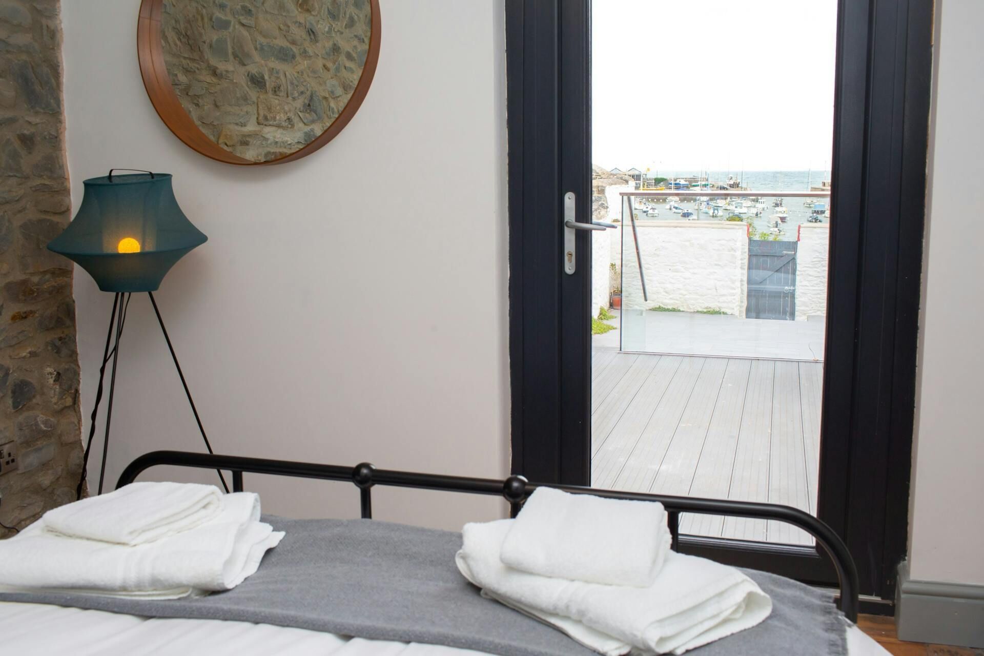 4 bedrooms, free WiFi, bed sheets