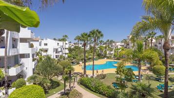 Apartamento | Piscina | Una piscina al aire libre