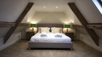 7 bedrooms, iron/ironing board, free WiFi, bed sheets