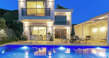 vals 2 villa in Kaş