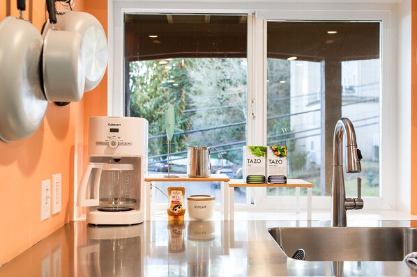 Interior - Chic & Cozy 2BR Walk to Ferry via Seattle & Dining Nearby (Seattle)