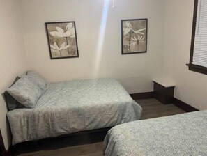 2 bedrooms, WiFi, bed sheets