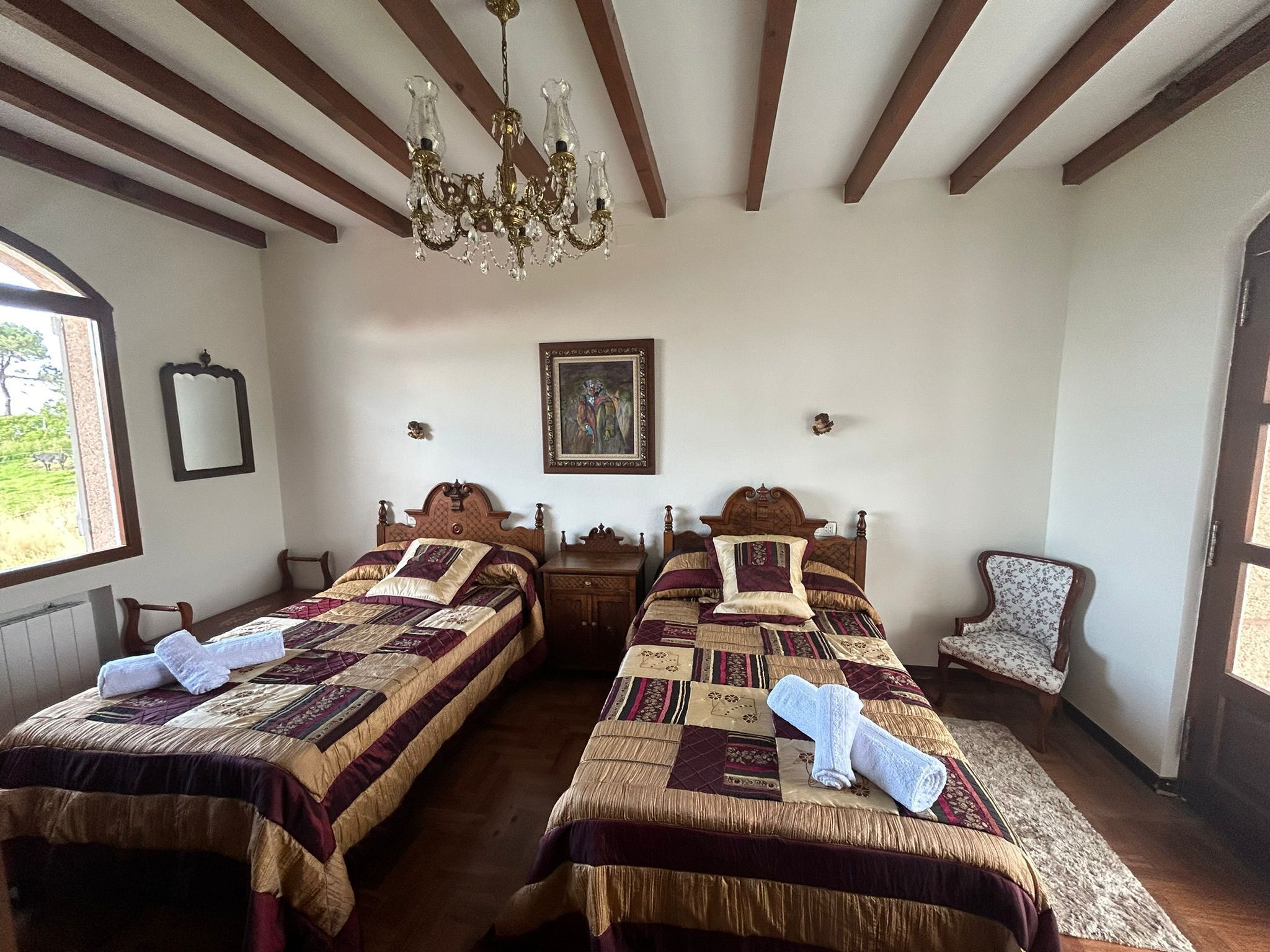 4 chambres, fer et planche à repasser, lit parapluie, Wi-Fi gratuit