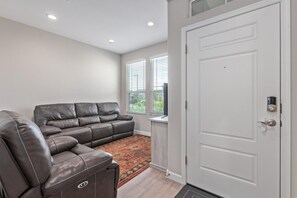 House | 3 bedrooms - Charming Home in the Desert (Goodyear)