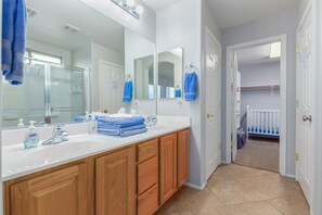 House | 4 bedrooms - Spacious Oasis Spring Training Pool Tennis (Surprise)