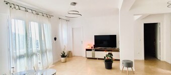 Maison, 10 Minutes de Laéroport et Plages. Idéale Vacances Familles et Amis