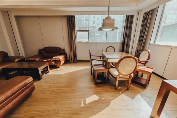 Living area - Haotai City Hotel (Jingzhou Renxinhui) (Jingzhou)