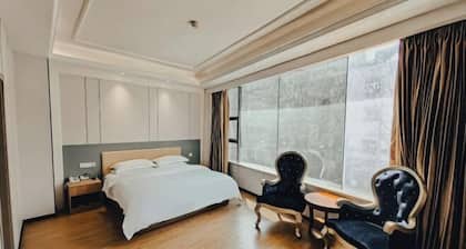 Haotai City Hotel (Jingzhou Renxinhui)