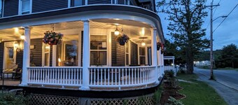 โรสแอนด์ทิสเซิล เบดแอนด์เบรกฟาสต์