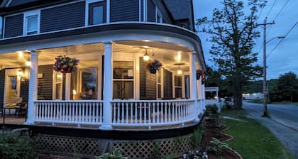 Rose & Thistle Bed & Breakfast