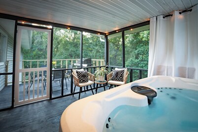 DISCOUNT#VelvetHill#NewRiverGorge#HotTub#GameRooM#FirePit#