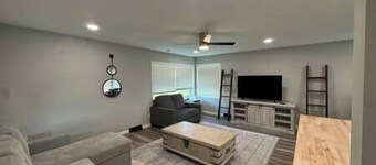 Briggs Convenience Haven, Briggs Convenience Haven