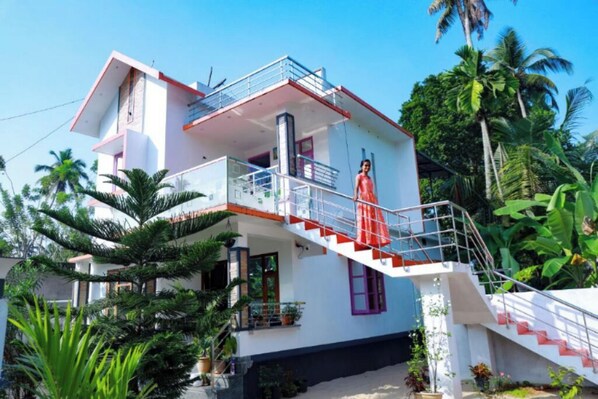 Exterior - Marari Anns Casa Beach Homestay
(Arthunkal)