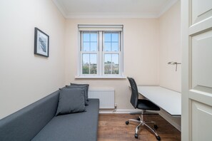 Casa familiar, 3 habitaciones, patio, vistas al jardín | Vistas desde la habitación