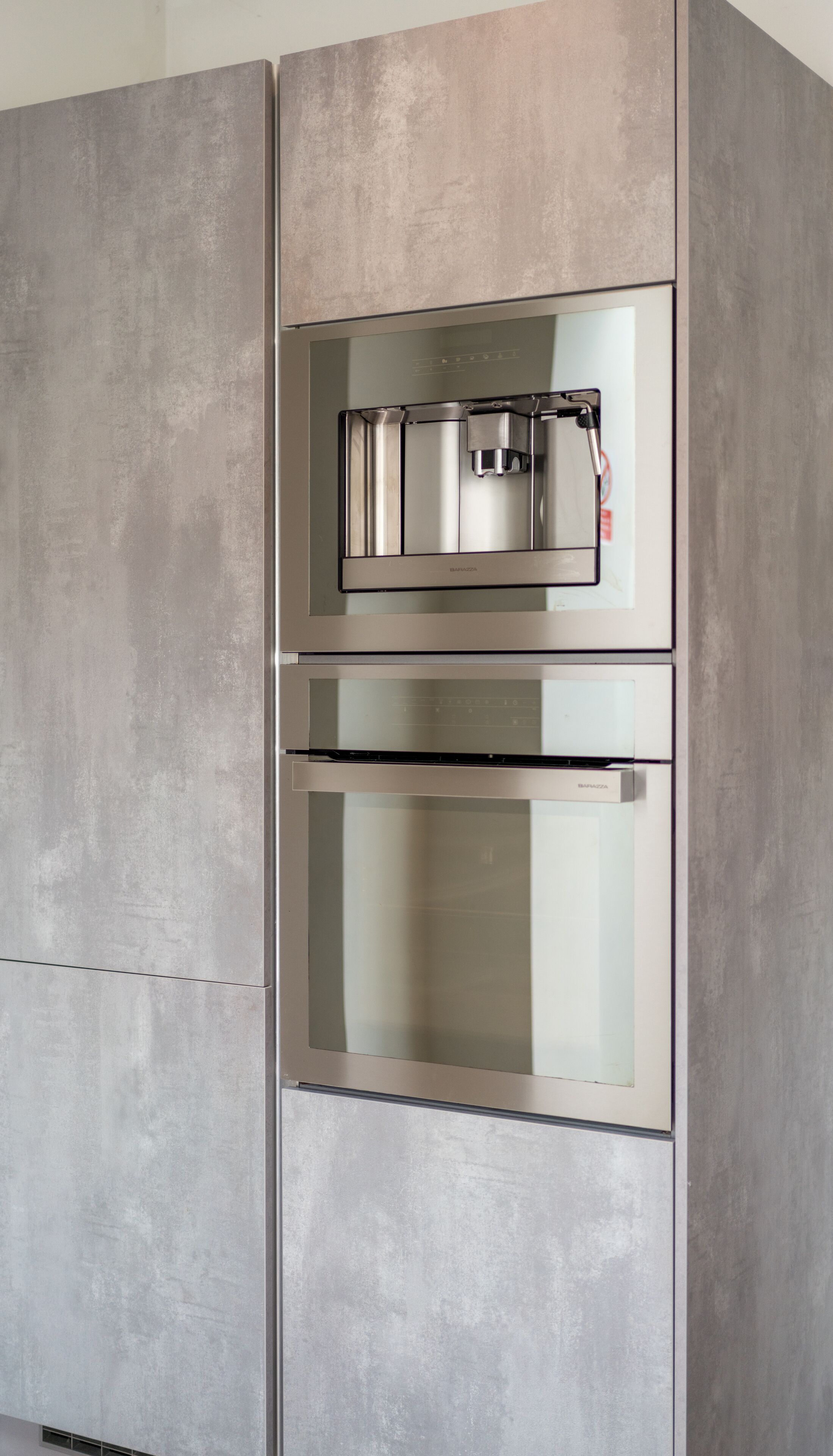 Ấm điện, lò nướng bánh mì 