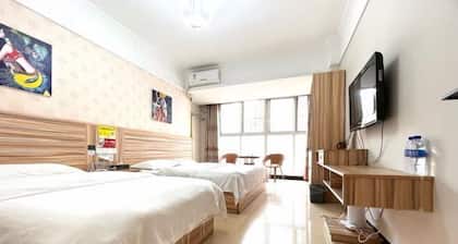 MAXHILL INN (Splashing Square)