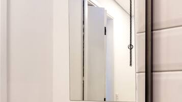 Suíte básica | Banheiro