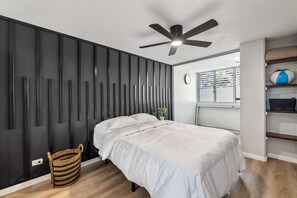 Apartment | 2 bedrooms, Internet - Stylish 2 Bedroom in the Heart of Waikiki (Honolulu)