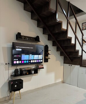 Interior - Jumanji -  A Forest duplex on the outskirts of Pune for a jungle like stay (Pune)