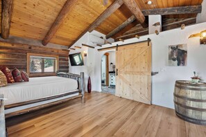 6 habitaciones, escritorio, tabla de planchar con plancha y wifi gratis