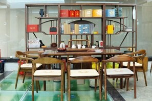 Interior - Hongpaoyuan Hotel ，Wuyi Mountain (Wuyishan)