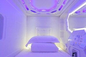 A room with a bed, a control panel, and a window. - Hongpaoyuan Hotel ,Wuyi Mountain (Wuyishan)