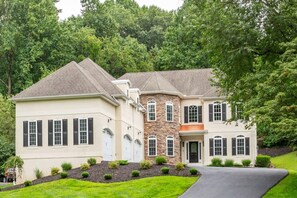 House | 6 bedrooms - Pike Creek Palace 6 Bedrooms With 5 King Beds (Wilmington)