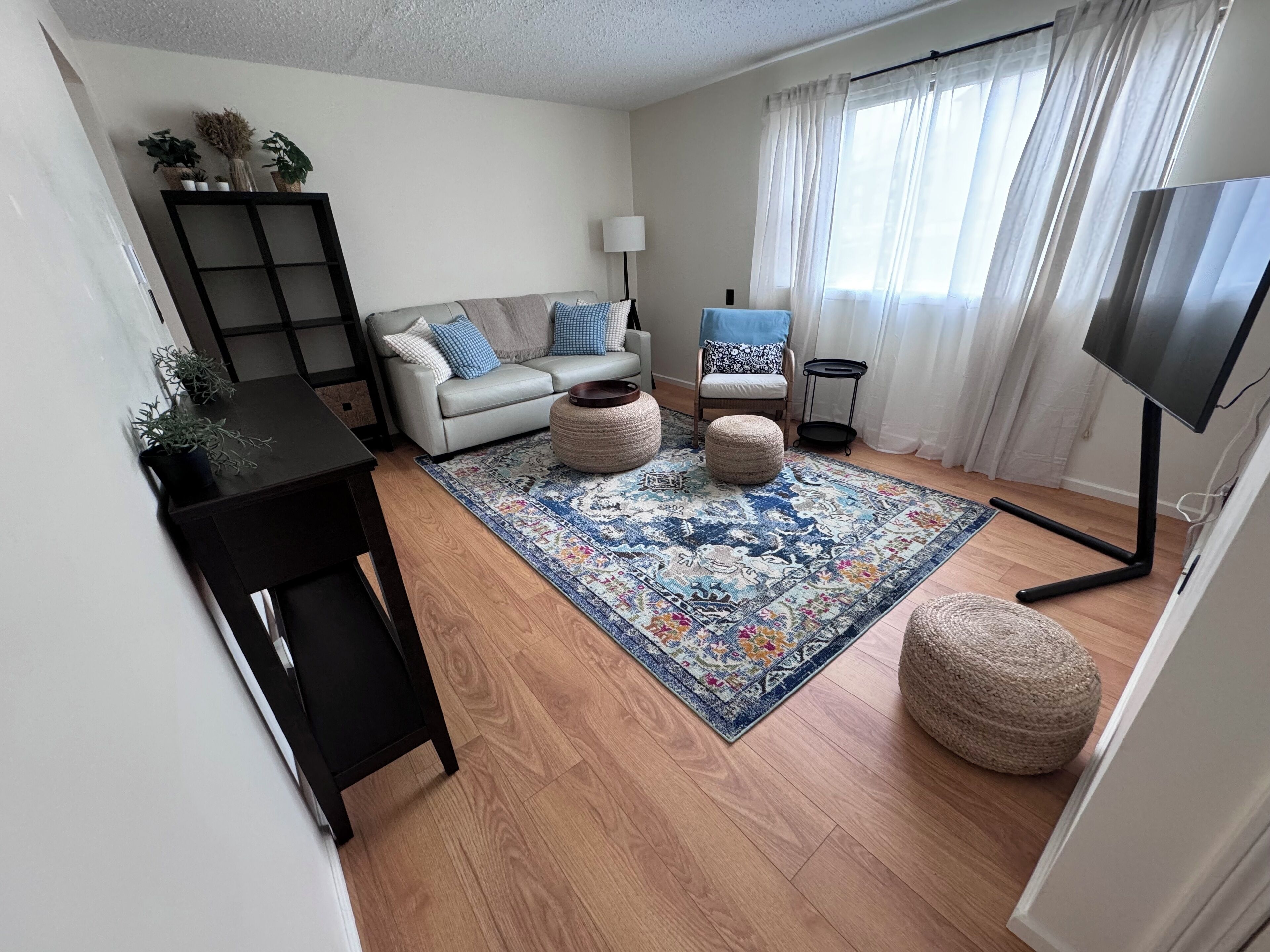 New Renovation cozy apartment with AC, WiFi