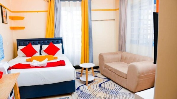 1 dormitorio, tabla de planchar con plancha, wifi y ropa de cama