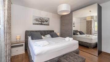 3 Schlafzimmer, BĂŒgeleisen/BĂŒgelbrett, WLAN, BettwĂ€sche