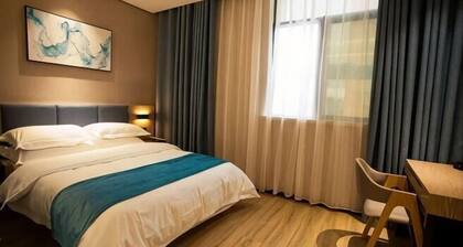 Set Chain Hotel