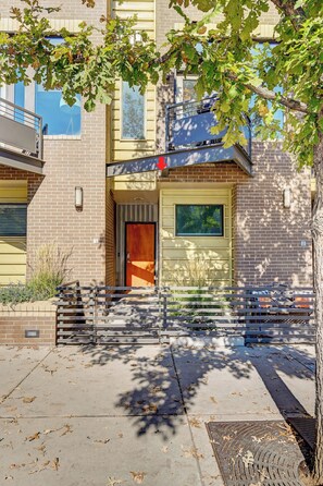 Exterior detail - Modern Ballpark 2-bedroom townhome with private roof deck and attached garage (Denver)