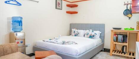 1 bedroom, iron/ironing board, WiFi, bed sheets