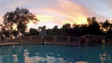 Piscina all'aperto