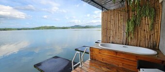 萬萊灣灣度假村