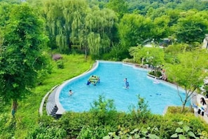 Utomhuspool