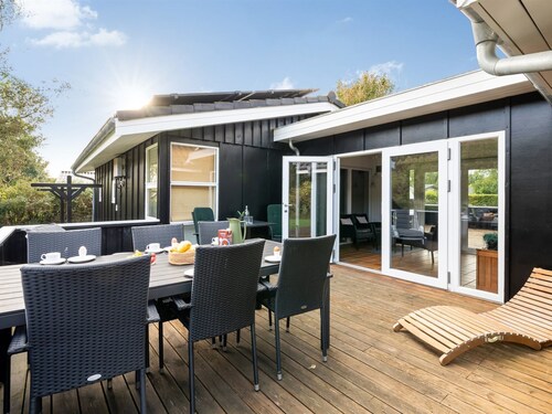 "Soeren" - 300m from the sea by Interhome